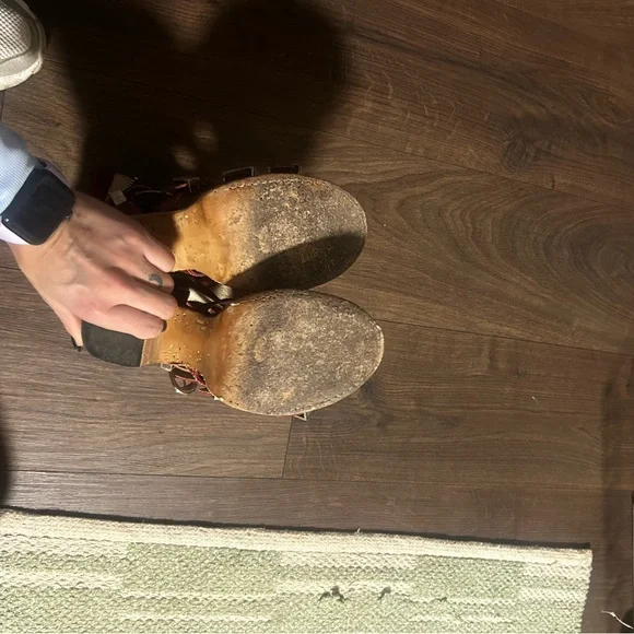 ***RARE Freebird by Steven BROOKLYN size 8 in red - Picture 4 of 4